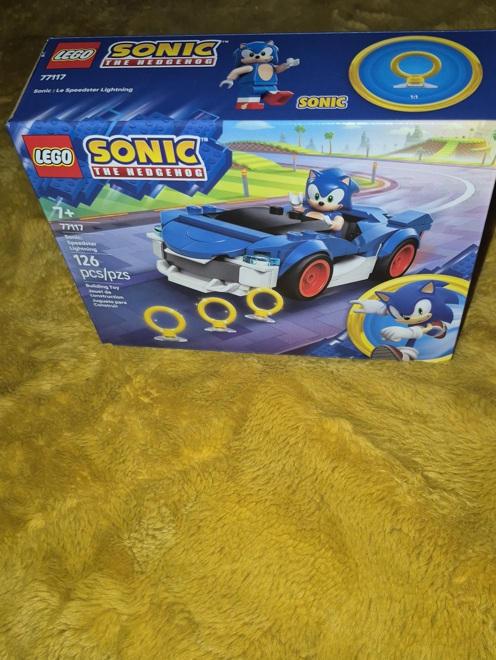 LEGO Sonic The Hedgehog Blue Speedster with Yellow Rings and Red Wheels